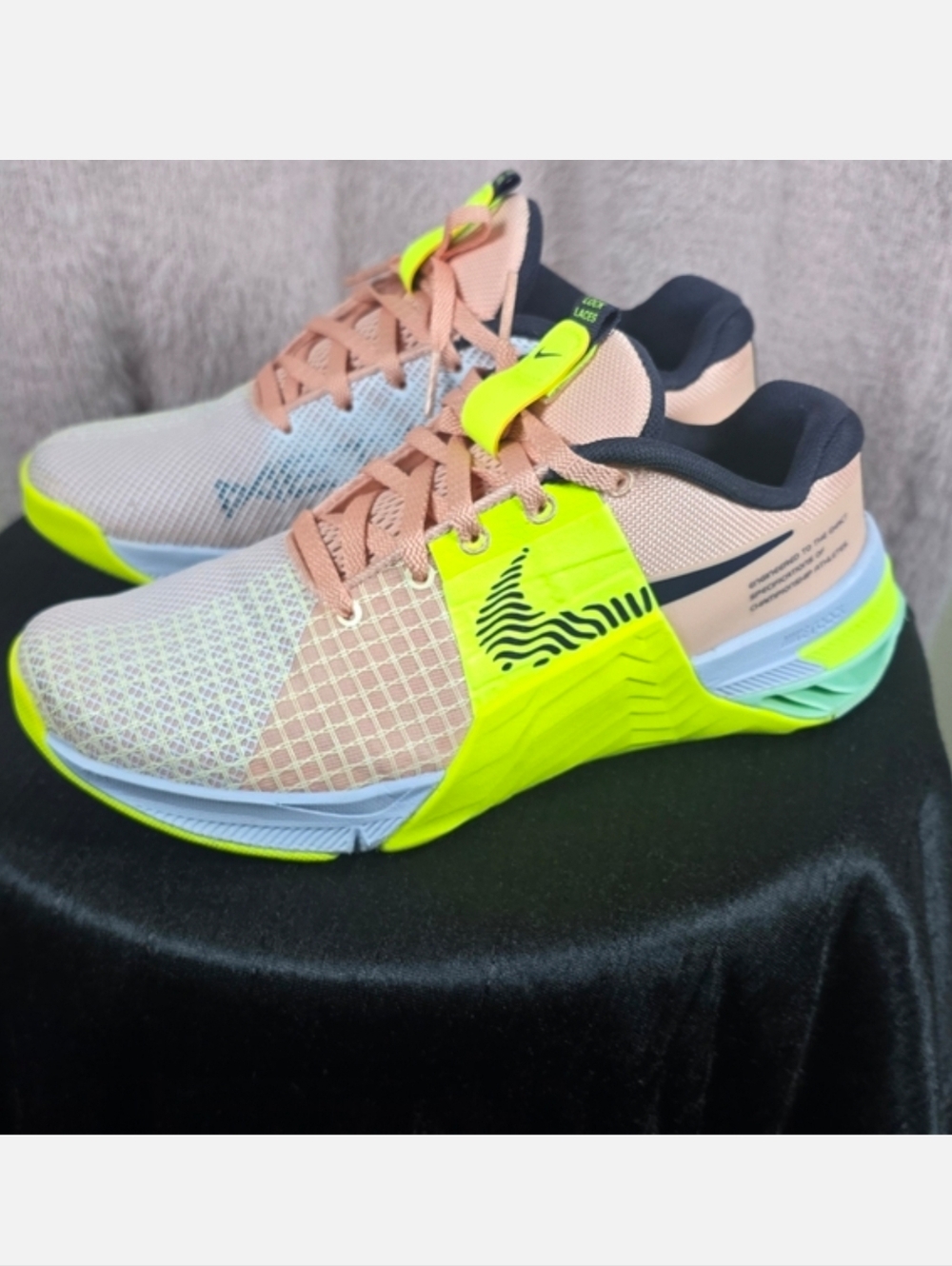 Nike Women's Peach and Neon Yellow Athletic Shoes - Picture 7 of 10